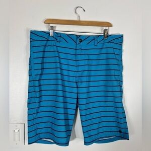 Quiksilver Amphibian Mens size 36 Shorts Swim Trunks Blue Stripe Stretch